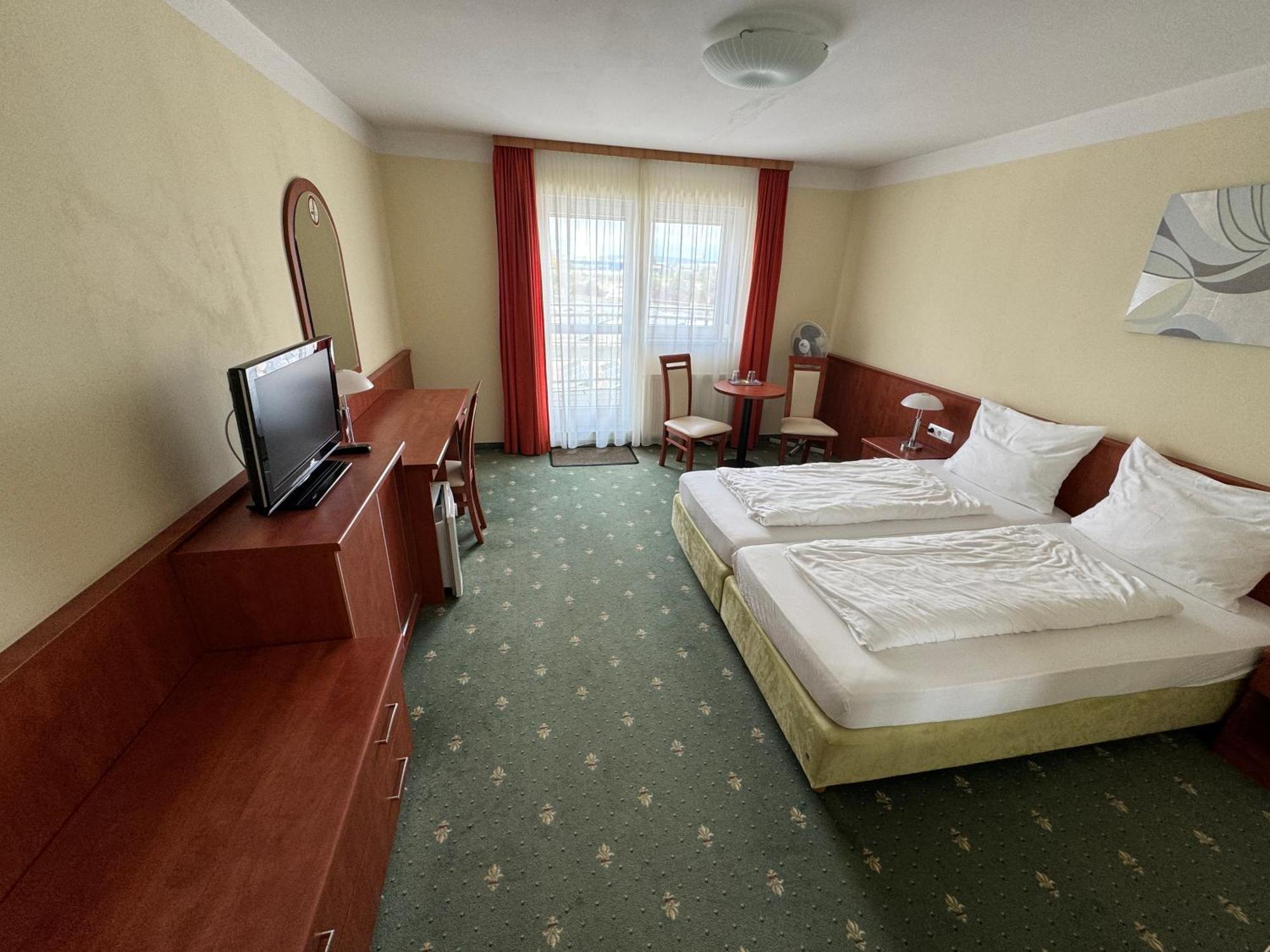 Hotel Breitenlee Wien Eksteriør bilde